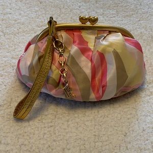 Vintage Juicy Couture wristlet. Pink